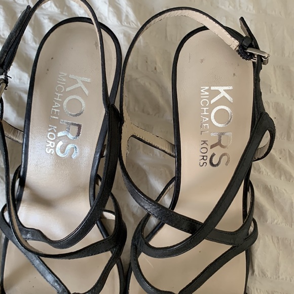 Kors Michael Kors black strap high heels size 7.5 - Picture 5 of 12